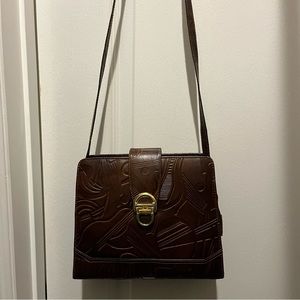 Vintage Chocolate 🍫 Tooled Leather Cliplock Closure Crossbody Bag